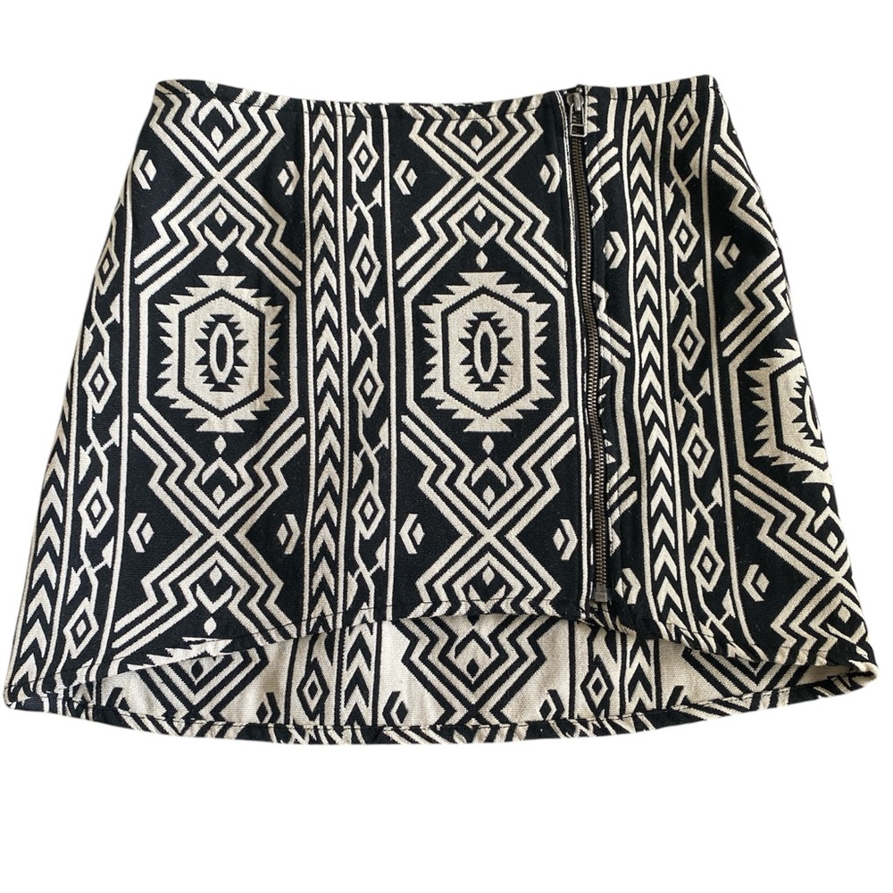Black and White Patterned Women's Skirt